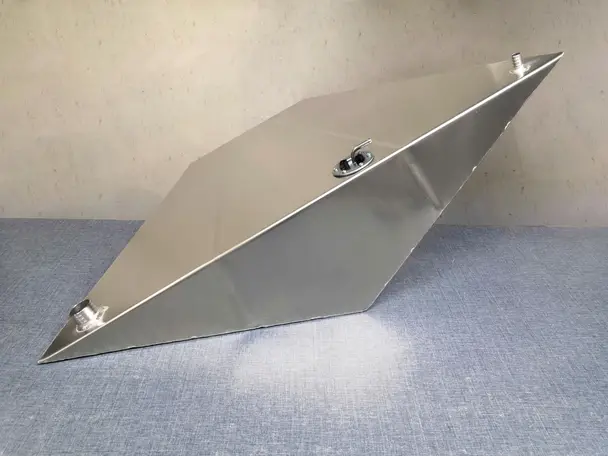 Бак Bester 400A в нос 47л 2