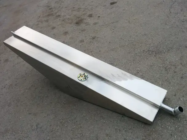 Бак Quintrex 455 под слани 50л 2