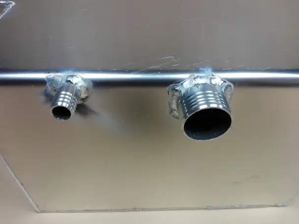Бак Quintrex 455 в корму 68л 4