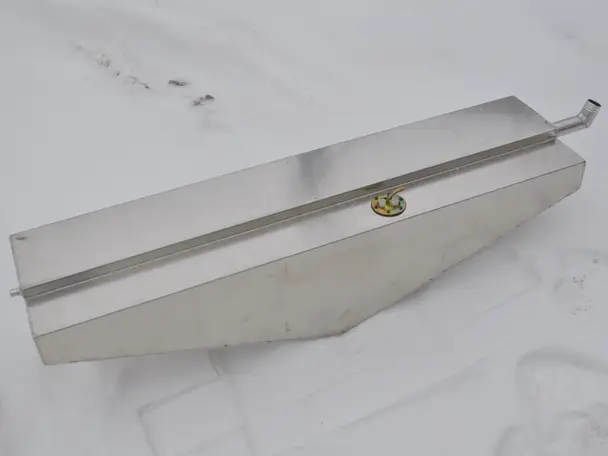 Бак Quintrex 475 под слани 70л 4