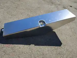 Бак Quintrex 475BR под слани 53л