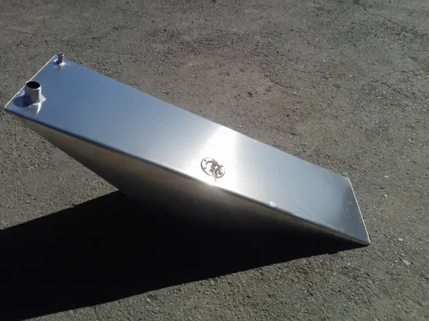 Бак Quintrex 375 под слани 39л 5
